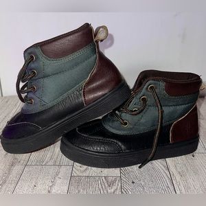 Sz 9c toddler Oomphies boots waterproof bottom